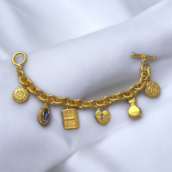 Vintage Gloria Vanderbilt Gold Toned Cabochon Multicharm Bracelet - Picture 1 of 6